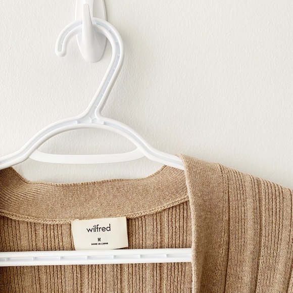 BNWOT Thais Aritzia Wilfred Cardigan - Picture 2 of 4